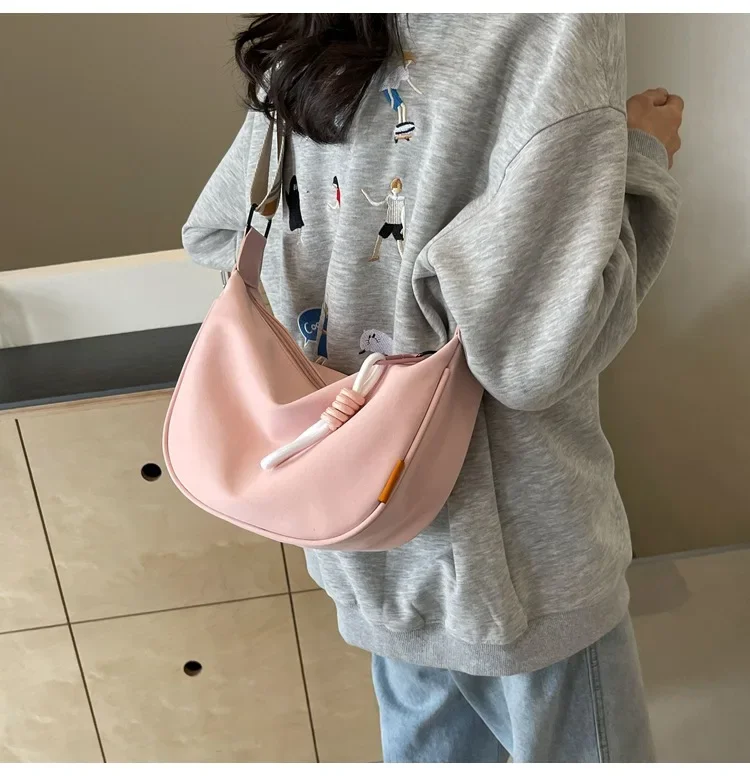 Mode Umhängetasche Einfache Breite Schulter Gurt Design Einzelnen Schulter Tasche Original Stil Pendeln Knödel Frauen Tasche – Detail 9