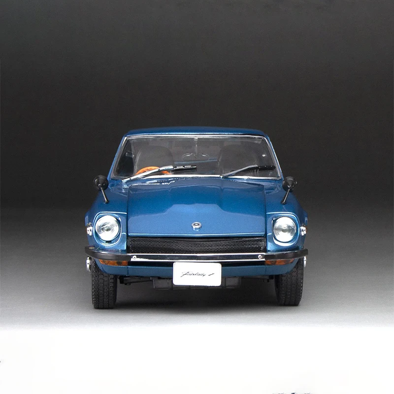 Diecast Original 1/18 Scale Nissan 1970 Fairlady Z S30 Sports Car 351 Simulation Alloy Car Model Display Collectible Decoration