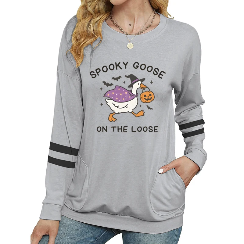 

Spooky Goose on The Loose Graphic T Shirts Women Funny Witch Goose Long Sleeve T-shirt Fashion Halloween Pumpkin Fall Clothes