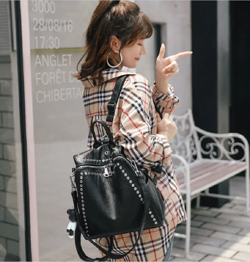 High Quality Genuine Leather Large Capacity Travel Backpacks Women's Fashion Luxury Rivet Designer Shoulder Bags Totes