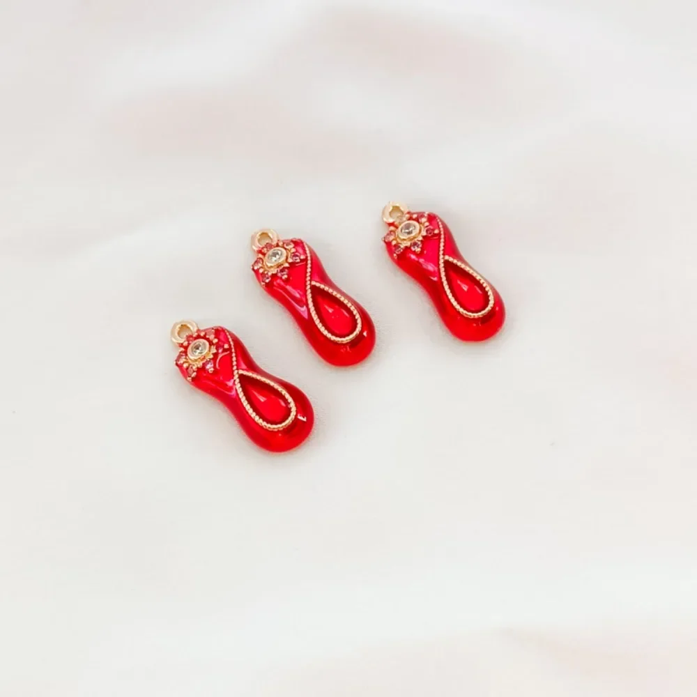

Accessories 14K Gold-plated Zircon Inlaid Oil-drip Embroidered Small Shoe Pendant Festive Hanging Piece DIY Decorative Material