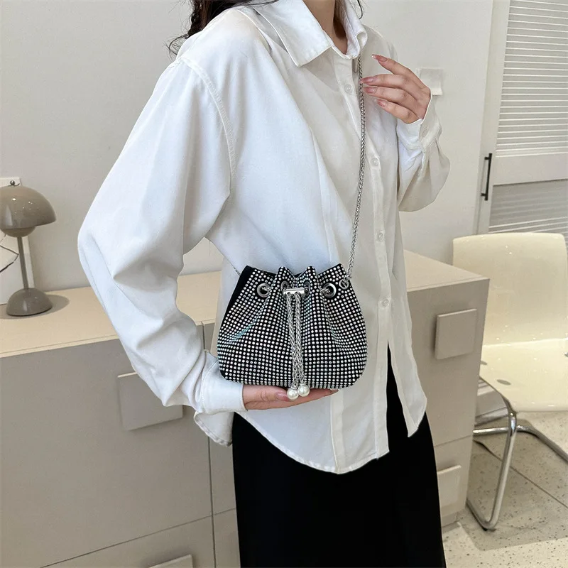 Drawstring Shoulder Bag Shiny Chain Crossbody Bag Fashion Bucket Bag Urban For Shopping Styling Accessory Date