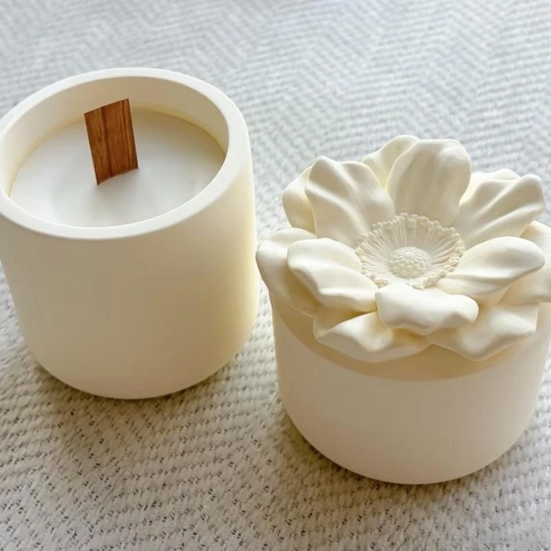 Flowers Round Plast…