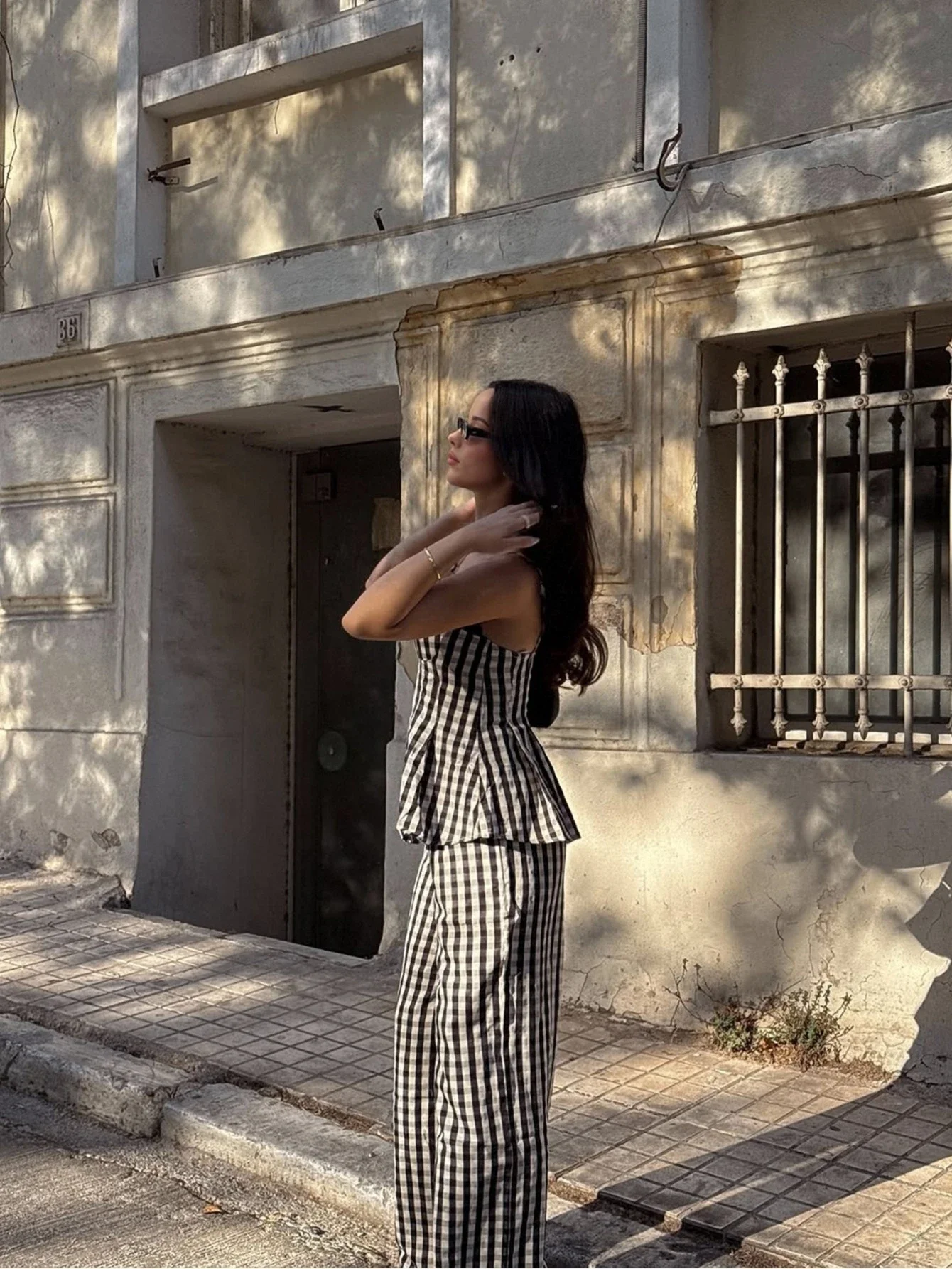 

Женский элегантный повседневный комплект из 2 предметов: топ с кружевными вставками в клетку и брюки с широкими штанинами для весны и лета