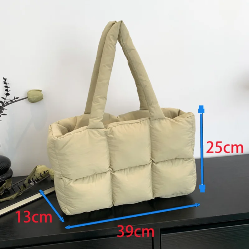 2025 المرأة الجديدة حقيبة كتف أسفل سترة قطن حقيبة مبطن رقيق حقيبة كتف سعة كبيرة حقيبة يد حقيبة يد للتسوق