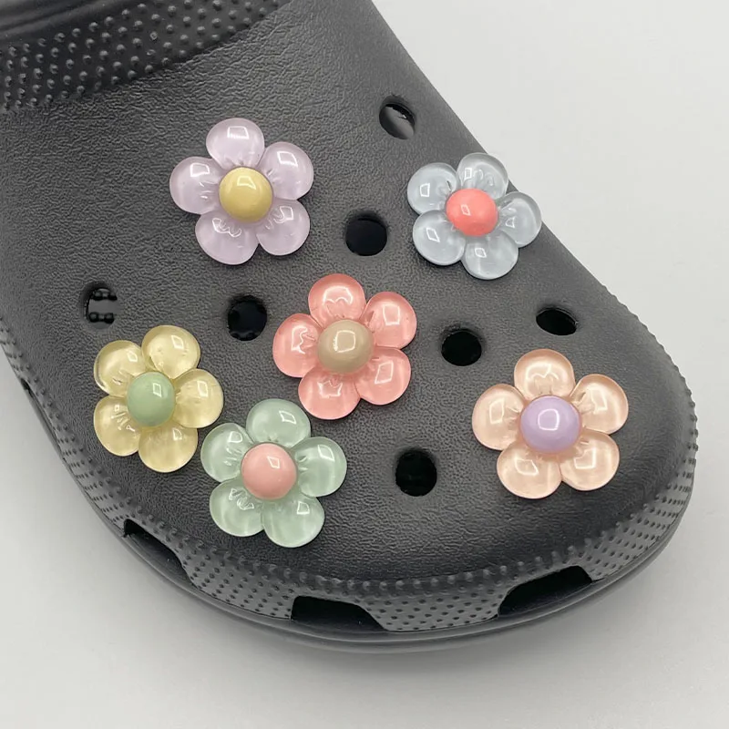 12Pcs New Designer Multicolor Flowers Shoe Charms For Girls Sandals Clogs DIY Parts Decoration Pins Fit Women Slippers Accessory