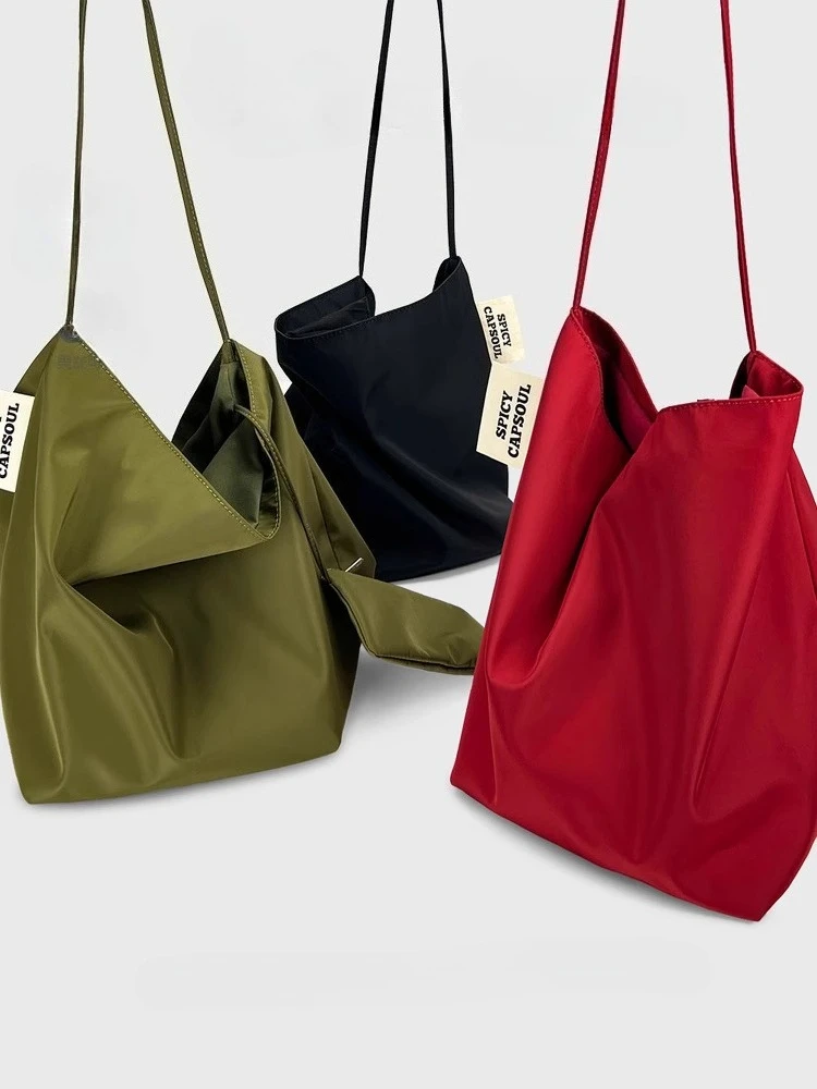 

Casual minimalist shoulder bag, large capacity lazy tote bag.