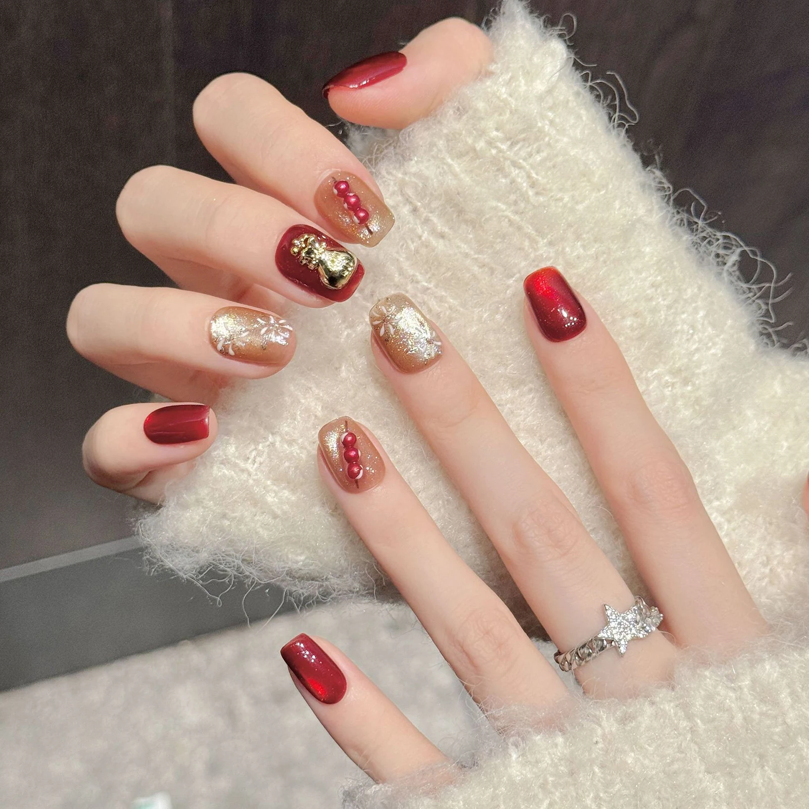 10 Stück Rotgold Katzenauge Press On Nails Lucky Cat Neujahr Künstliche Nägel Handgemachte Maniküre Quadrat Glitzer Nägel Aufkleber 3D Dekor