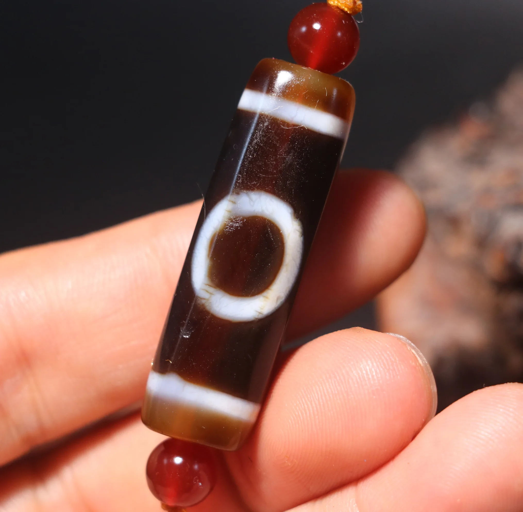 

Magic Power Energy Tibetan Old Agate 1 Eyed Mountain Drum　dZi Bead Amulet Fit For Making Bracelet UPD211026A2 Timestown Sauces