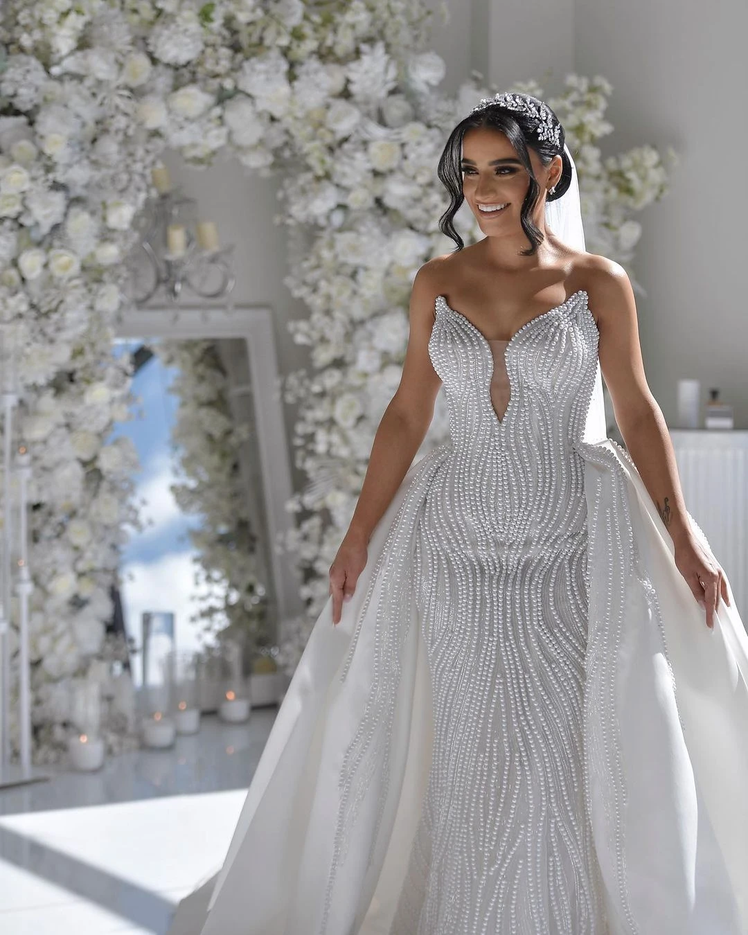 

Customized Sweetheart Sparkly Heavy Pearls Wedding Dress For Bride with Removable Skirt Robe De Mariée Luxury Bridal Gown