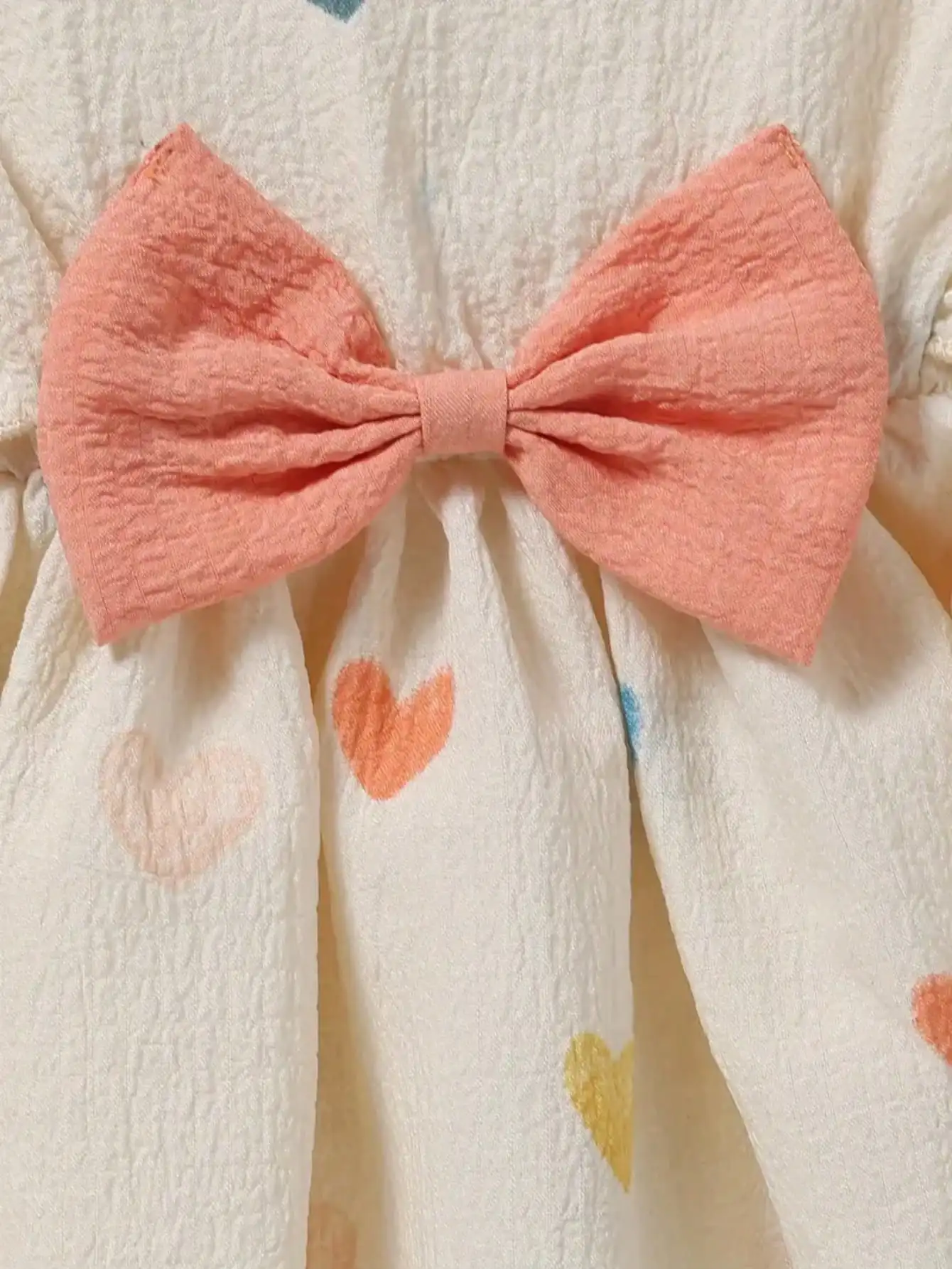 Ärmelloses Rüschenkleid für Kinder mit Herzmuster, Taillenschliff und Schleife, langer Rock, Rundhalsausschnitt – Detail 6