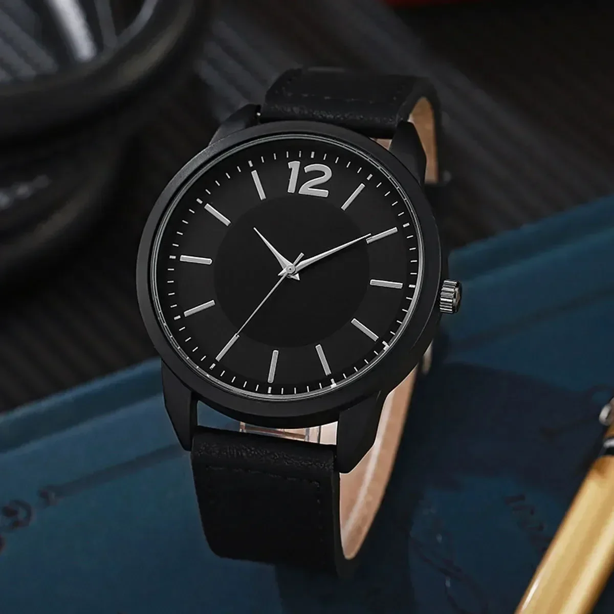 

Set of Fashionable and Minimalist Couple's Watch Black Minimalist Watch Lightweight and Luxurious Minimalist Watch （Without Box）