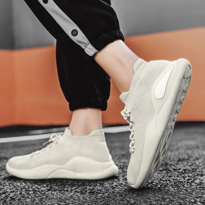 

Мужская спортивная обувь с мягкой стелькой, минималистичные стильные кроссовки для пешего туризма, треккинга, корейские беговые мужские повседневные кроссовки по низкой цене