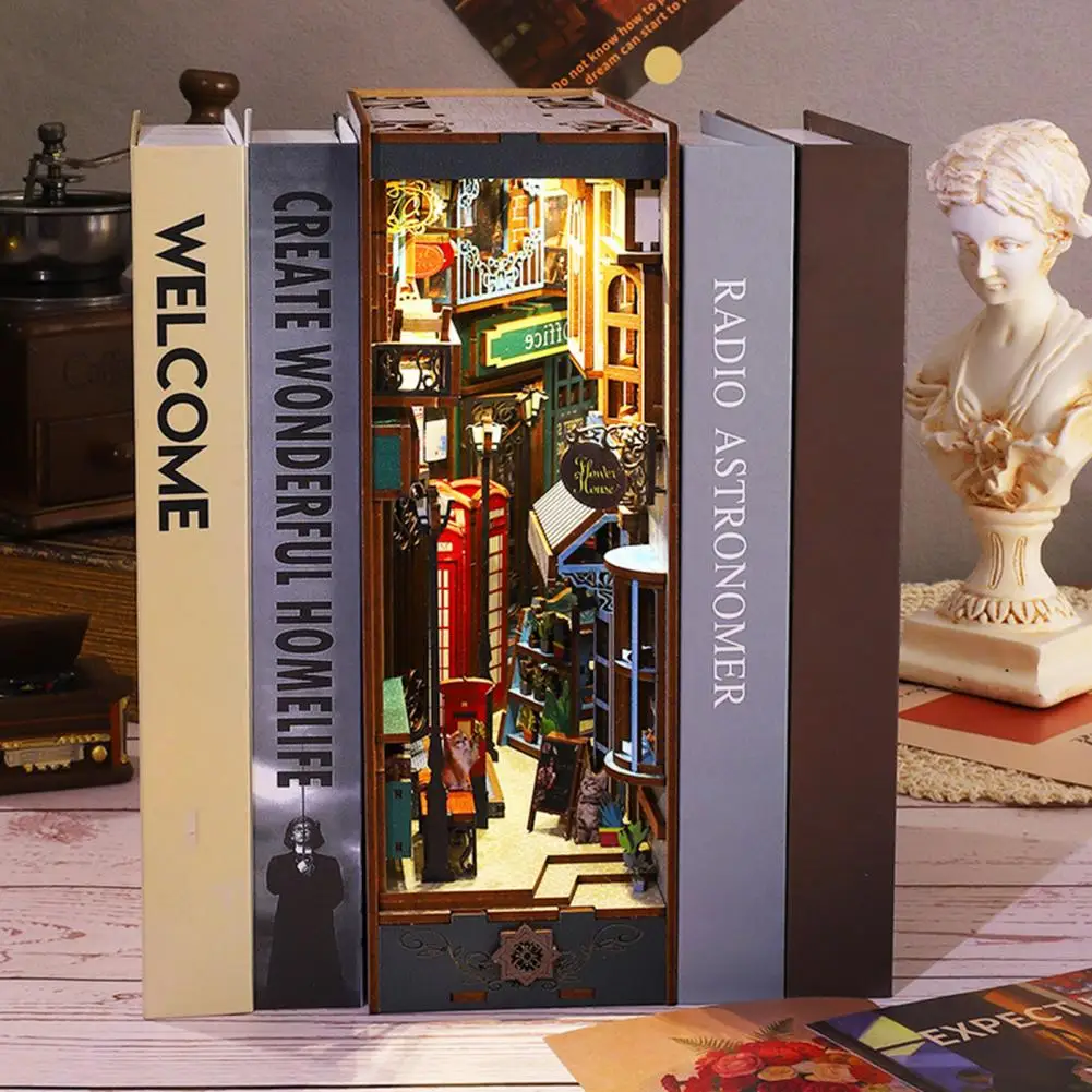 1 Set Book Nook Dollhouse Authentic Restoration Richly Structured Decoration Wood 3D Holiday Sea Island Booknook Model Dollhouse