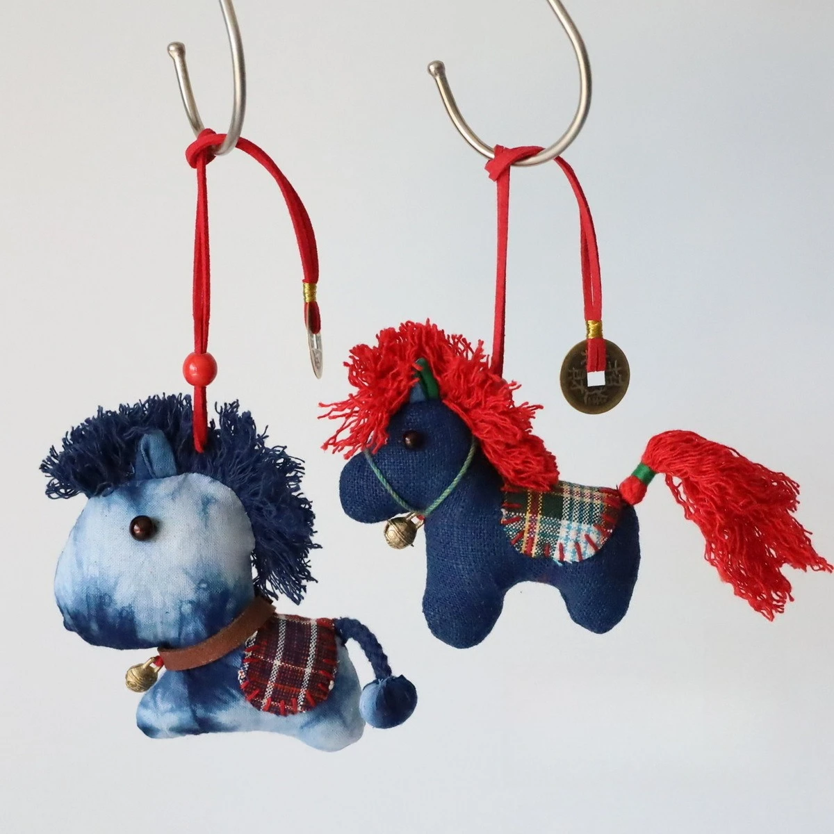 blue-dye-cartoon-animal-sachet-bag-charm-cute-car-hanging-ornament-backpack-pendant-for-kids-women