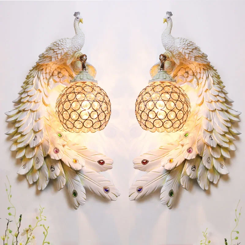 

Creative Retro Resin Art Peacock Wall Lamp Hotel Bar Hallway Living Room Study Bedroom Bedside European Style Sconce Lamps