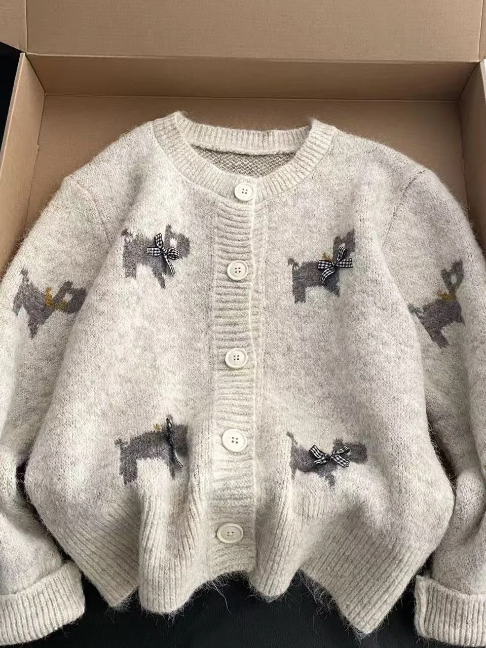 

Женский вязаный кардиган свободного кроя с круглым вырезом, с узором в виде собак, в корейском стиле, из мягкой ткани, с длинными рукавами, для повседневной носки