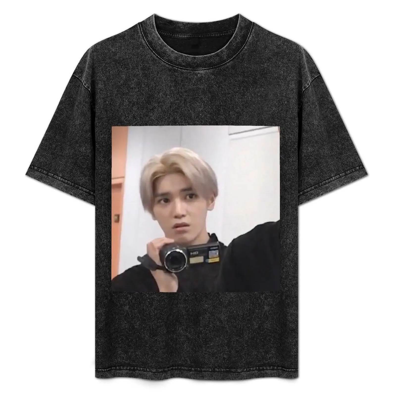 

taeyong caught in 4k meme T-Shirt funny t shirts dark humor t shirts for man graphic vintage T-Shirt