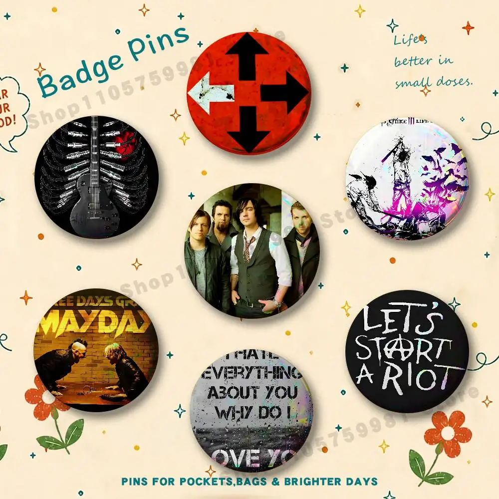 Alienation Three D-Days Grace Round Pins Cartoon Brooches Stylish Ornament Badge for Backpack Accessorys Gifts