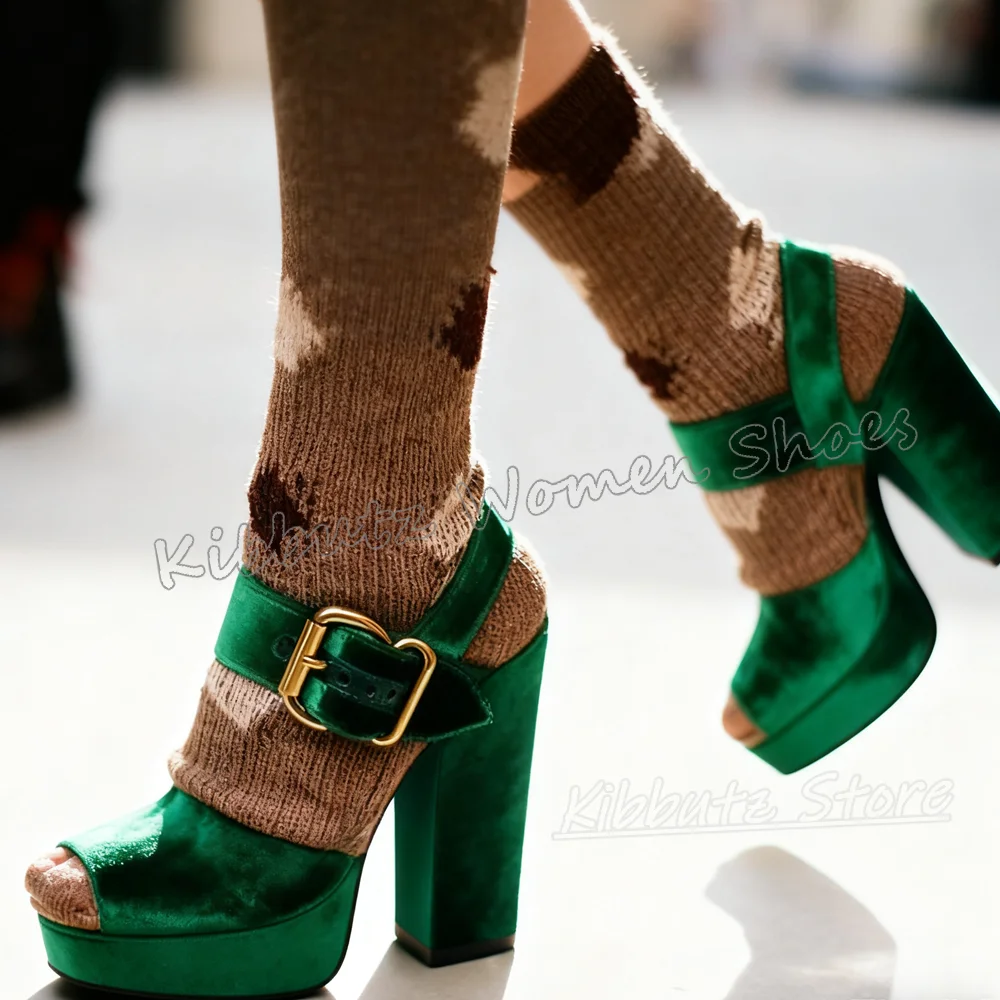 صنادل أرضية مخملية حزام مشبك جولة تو حذاء بكعب سميك بلون الموضة الفاخرة أنيقة موجزة مثير حار فتاة أحذية جديدة