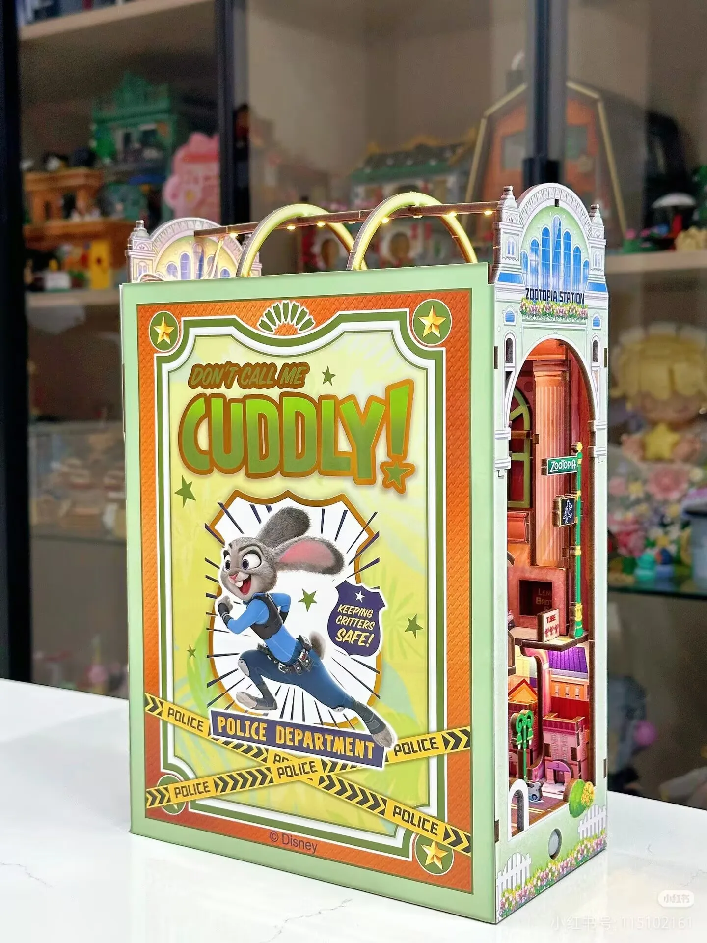 Disney Zootopia-juguete 3D de conejo Judy, soporte para libros de escritorio, modelo encantador, adorno personalizable, regalo sorpresa de cumpleaños y Navidad