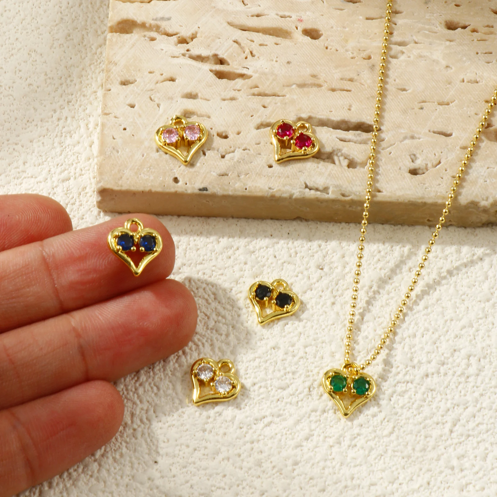 2 قطعة النحاس و مكعب زركونيا القلب سحر DIY بها بنفسك صنع المجوهرات 18K مطلية بالذهب المعلقات قلادة النتائج 11 مللي متر x 10 مللي متر