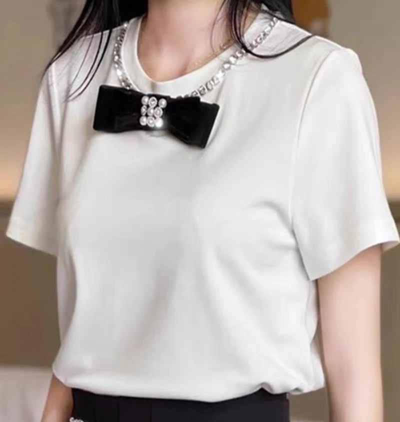 

2024 Summer White Tshirt Women's Pearl Shining Diamond Heavy Industry Beads Round Neck Short-Sleeved T-shirt Loose Bow Top