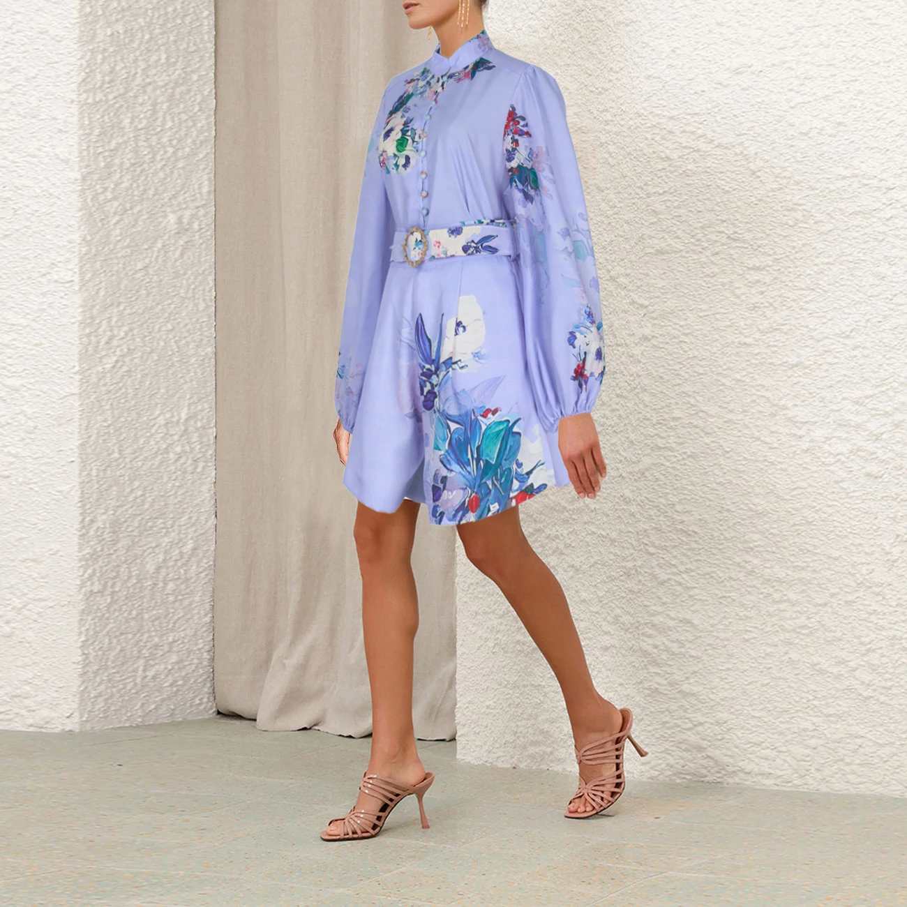 

Новинка 2023 года, топ-фонарь Све с высоким воротником и плиссированными деталями, комплект брюк, разноцветный пояс, женский костюм в комплекте