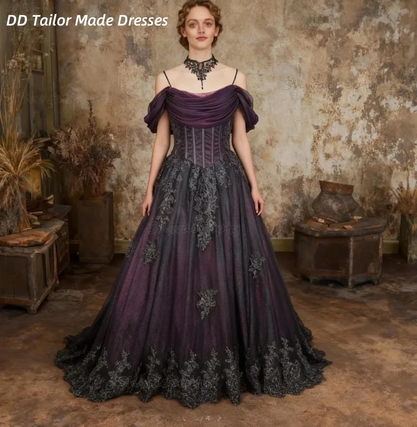 Abito da sposa gotico in pizzo nero Appliques Pff-Spalla A-Line Abiti da sposa lunghi vintage Abiti da sposa personalizzati con lacci