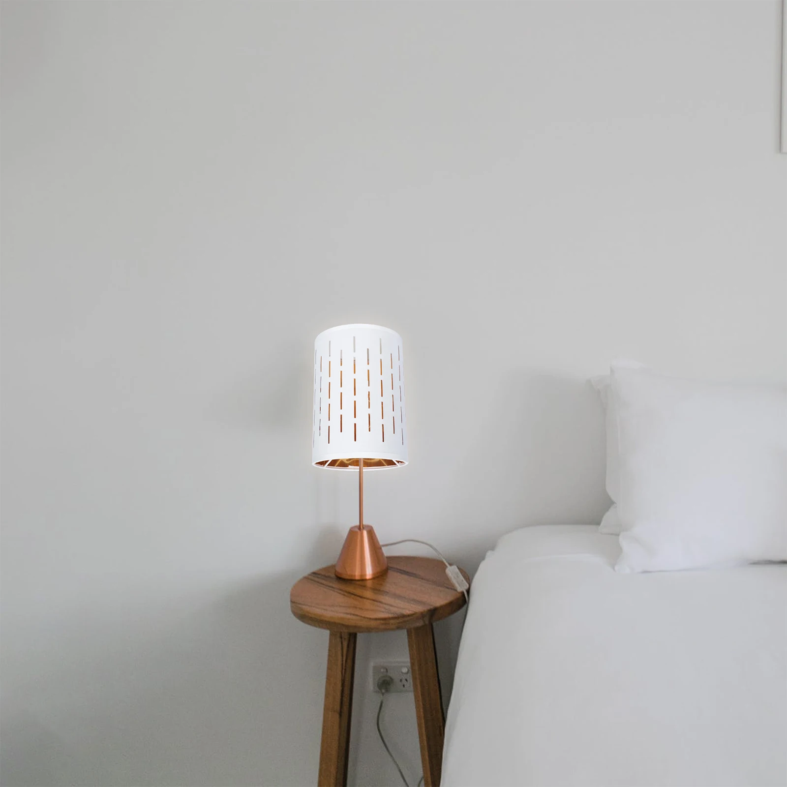 

Hollow Round Lampshade Metal Cloth Table Lamp Cover for Bedroom Simple Design Soft Light Decorative Practical Durable Dust Proof