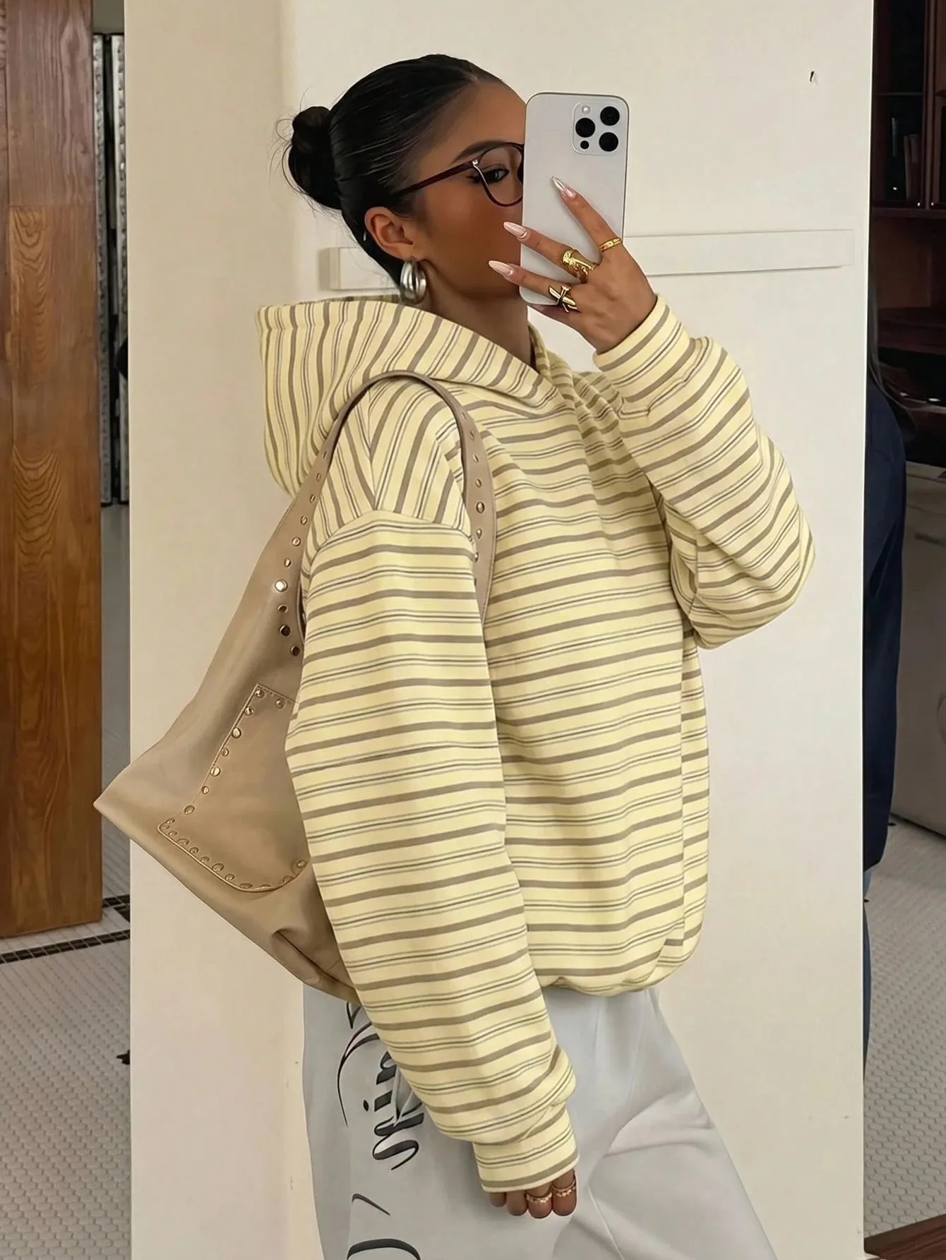 2026 Hot Sale Autumn and Winter Striped Design Pattern Printe Women's Hoody Sweatshirt Minimalist Casual Pullover Top Daily Wear
