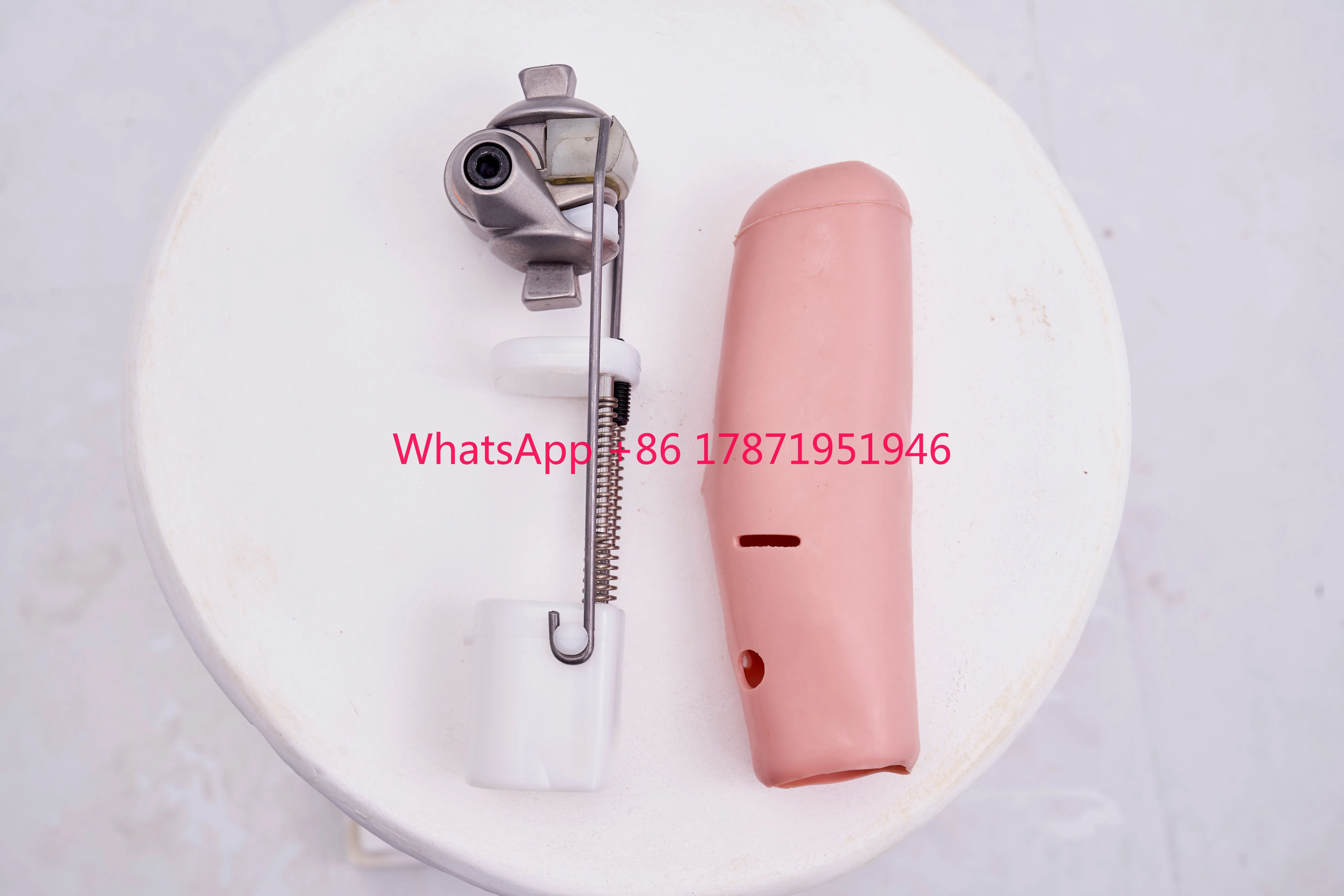 Stainless Steel Knee Joint Prosthesis Bearing Self-Locking Assist Extension for Leg Aluminum Material Fixation Usage