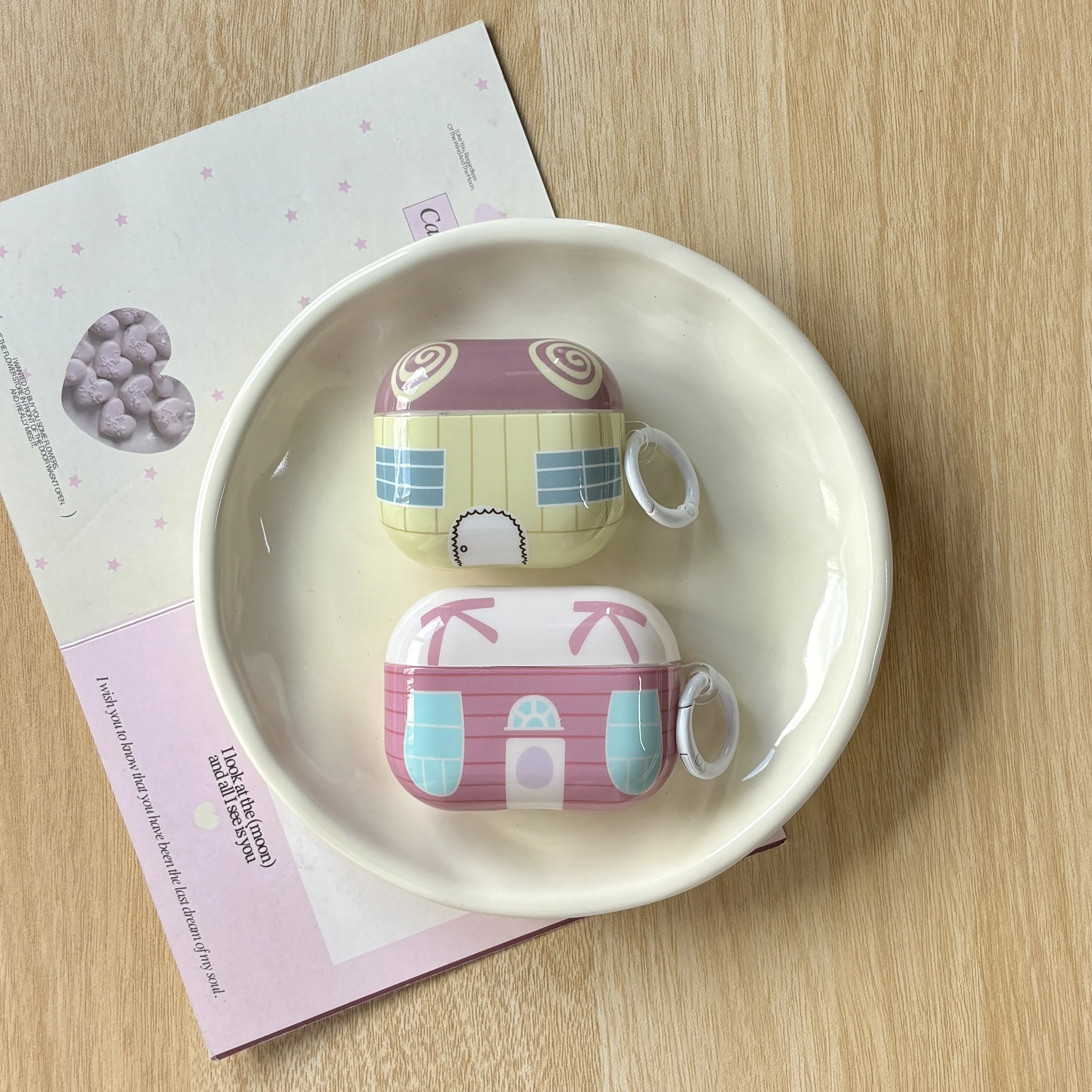 Cute Chic Pink Yellow Door Window House Cartoon Pattern Stripe Protective Earphone Case Cover for AirPods 1 2 3 4 5 Pro 2 Pro 3