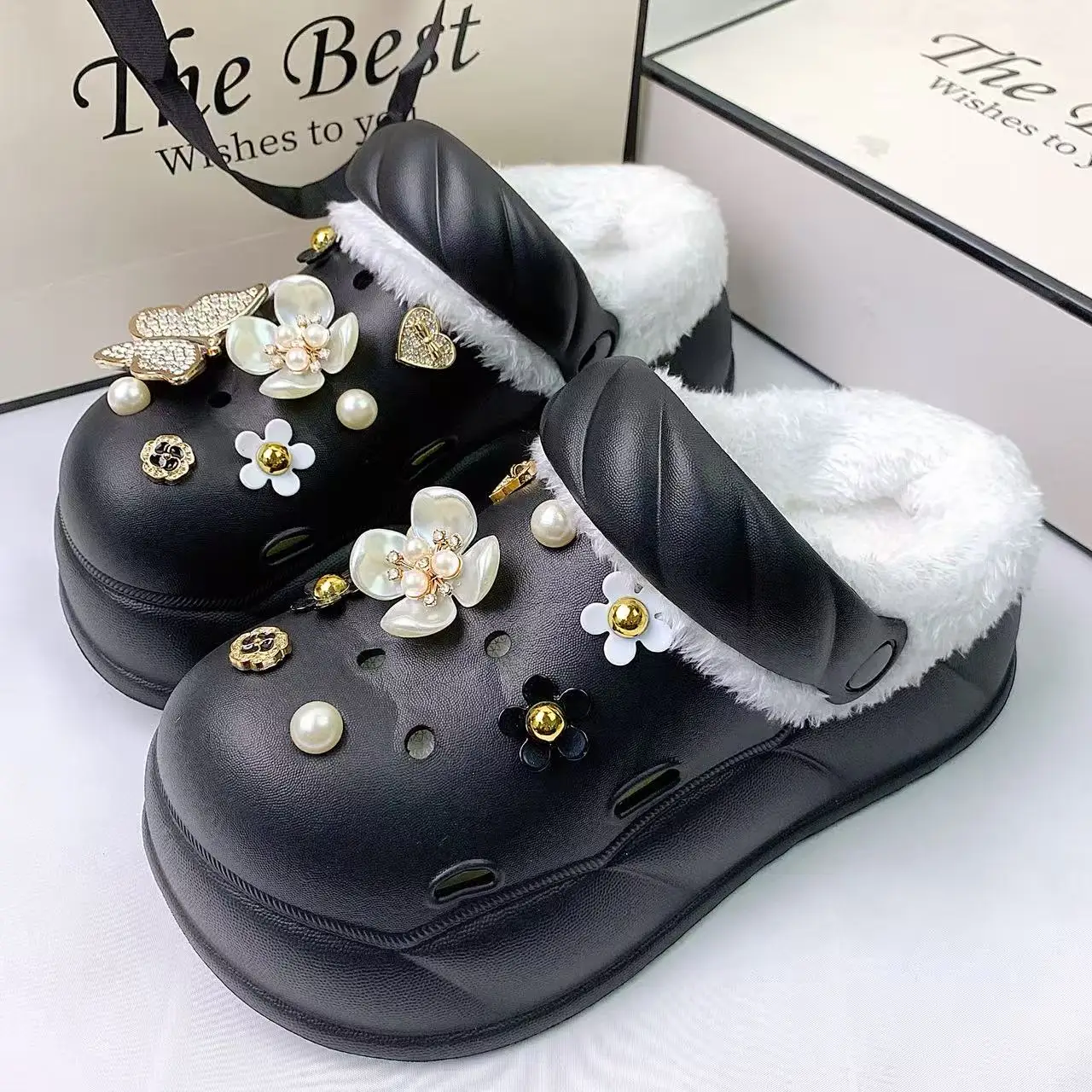 Exquisite Fur-Lined Clogs for Women, Gold Butterfly, Black and White Five-Leaf Flower Set, Thick-Soled Eva Clogs, Non-Slip, Soft and Comfortable for Home, Shopping, and Outdoor Wear view 3