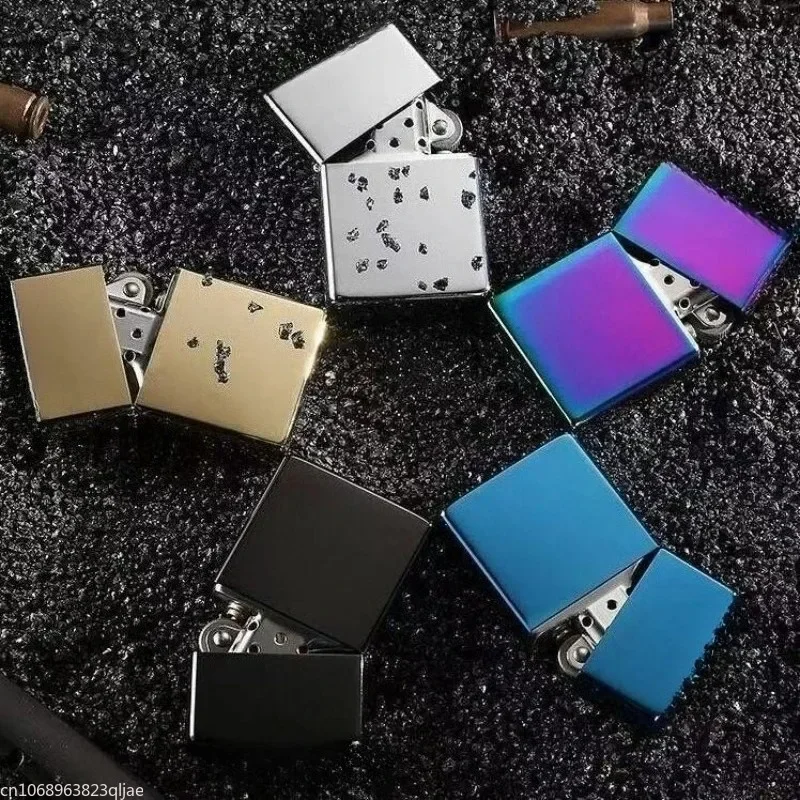 Classic Retro Metal Oil Lighter Bulk Supply, Windproof Flint Wheel Ignition, Portable Smoking Accessory for Outdoor
