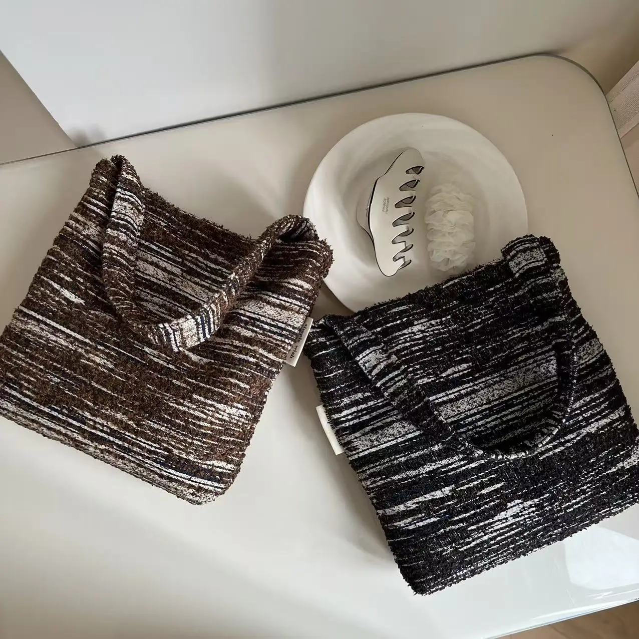 

YIFAN Women Fabric Handbag Vintage, Top-handle Bags Small Ladies Cloth Zipper Purse Mobile Phone Bags Winter 2025