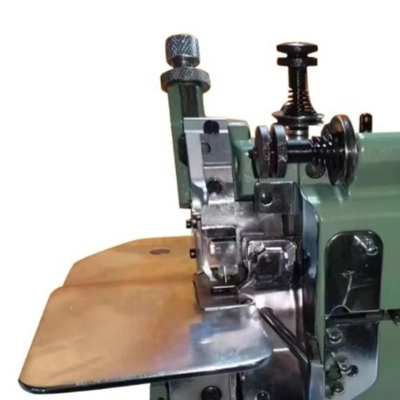 New High Quality Merrow Type School Uniform Armband Badge Industrial Overlock Sewing Machine