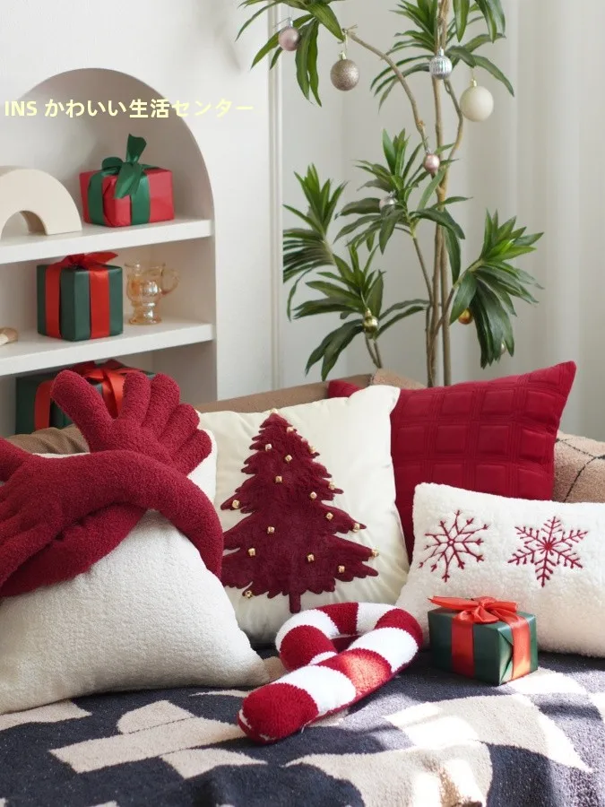 Christmas New Arrival Red Velvet Sofa Pillowcase 2026 Elegant Window  Decoration Festive Gift Pillow Home Decor
