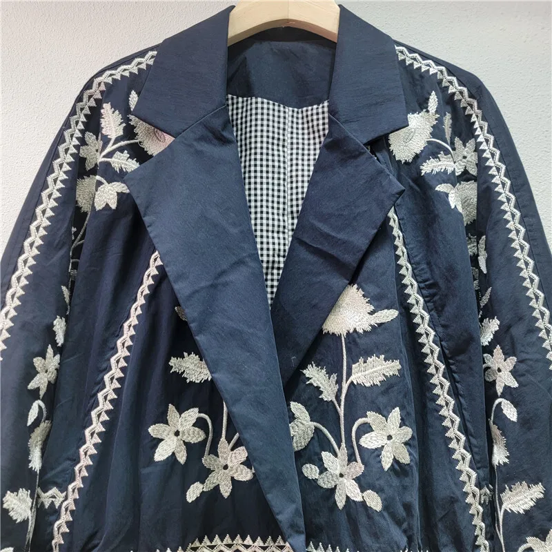 ANJY 2025 Herbst Neue Frauen Französisch Nische Ethnischen Stil Schwere Stickerei Kurze Jacke Mode Elegante Vielseitige Casual Mäntel A12214