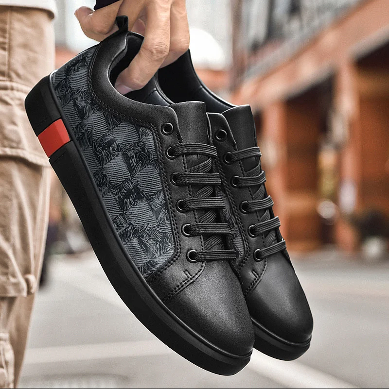 

Men's Large Size 46 Genuine Leather Plaid Shoes Soft Sole Casual Sports Shoes Vintage Versatile Trendy Shoes Breathable Rubber