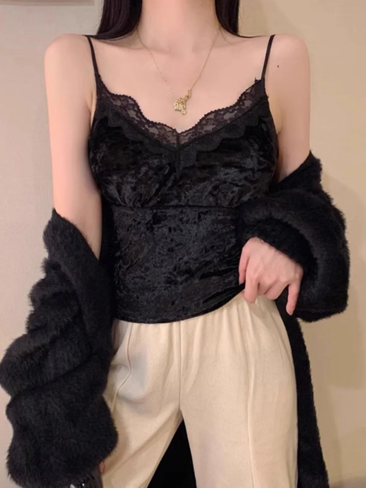 Gold Velvet Small Strap Vest Women's Suit Inner Beauty Back Bra Integrated Chest Pad Base Layer Outerwear Lace Top