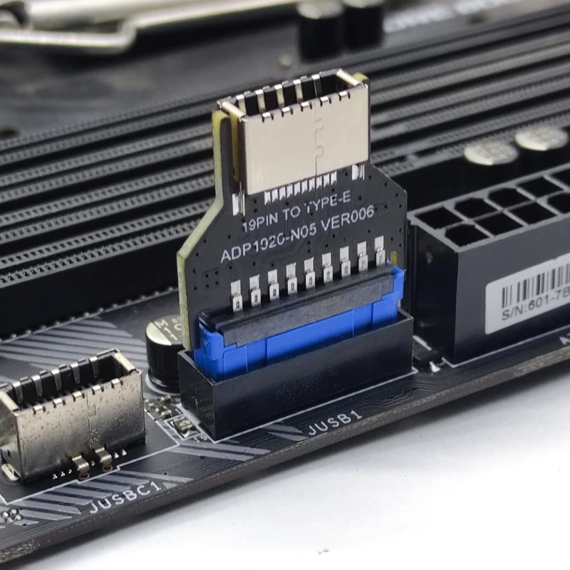 Type E USB3.1 Front Panel Socket USB 3.0 19 Pin to TYPE-E 20Pin Header Extension Adapter for PC Motherboard Connector Riser
