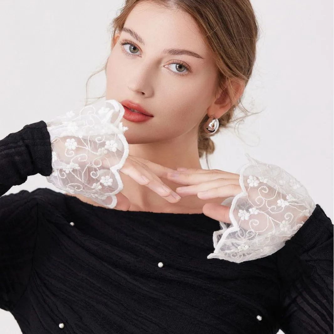 Accesorios para mujer, mangas de mano de encaje, temperamento, estilo de fragancia pequeña, mangas decorativas, puños de alta gama de encaje tridimensional