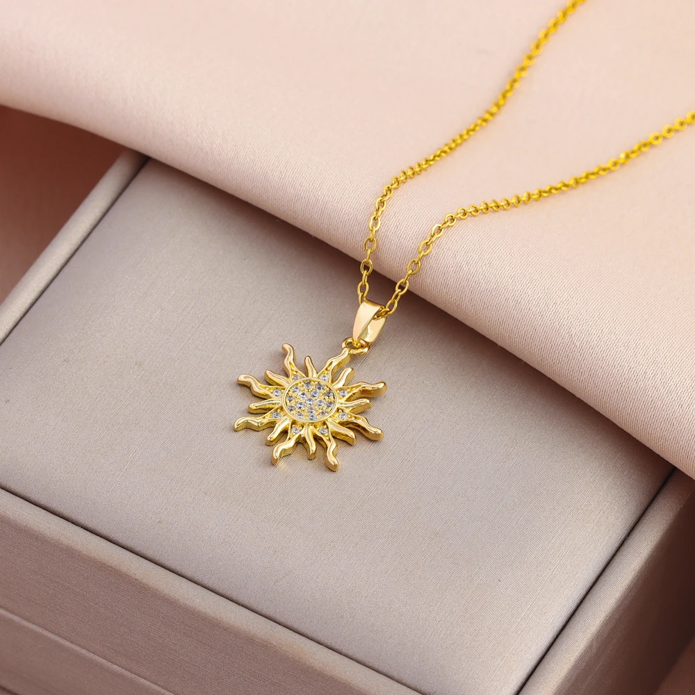 Luxus 18K Gold Überzogene Micro Intarsien Zirkon Sonne Anhänger Halsketten Für Frauen Mode Weibliche Edelstahl Schlüsselbein Kette Schmuck