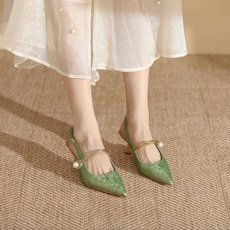 2024 New Summer Fashion Pointed Toe Pearl Shoes Women High Heels Banquet Women Shoes Sexy Women Sandals