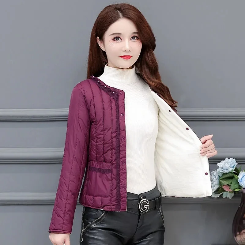 Autumn And Winter Warm Coats 2023 New Female Jacket Women's Lightweight Short Cotton Overcoat Slim Fit Portable Outwear