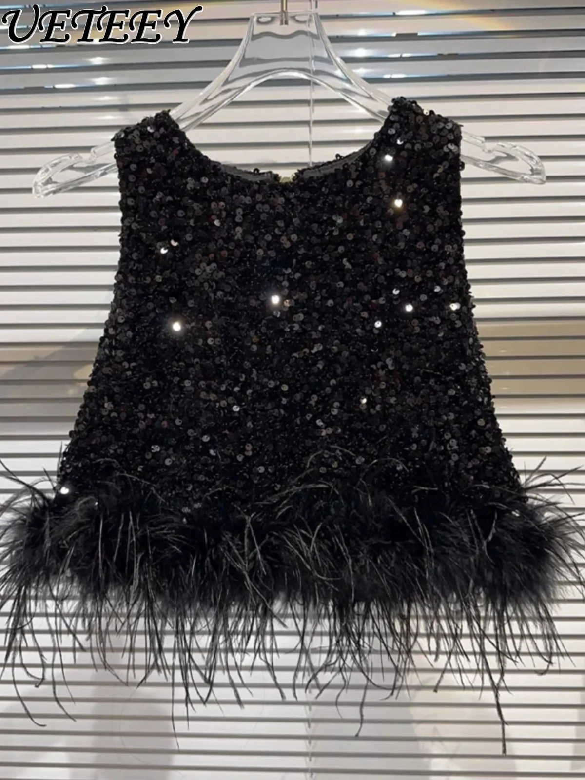 

Autumn New Hot Girl Socialite Ostrich Feather Stitching Outer Wear Vest Sequins Heavy Industry Spaghetti-Strap Camisole Tops