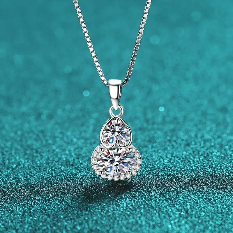 

1.5ct Moissanite S925 Silver Necklet Pendants for Women Men Plated Pt950 Gourd-shape Charm Box-chain Necklace Jewelry Wholesale