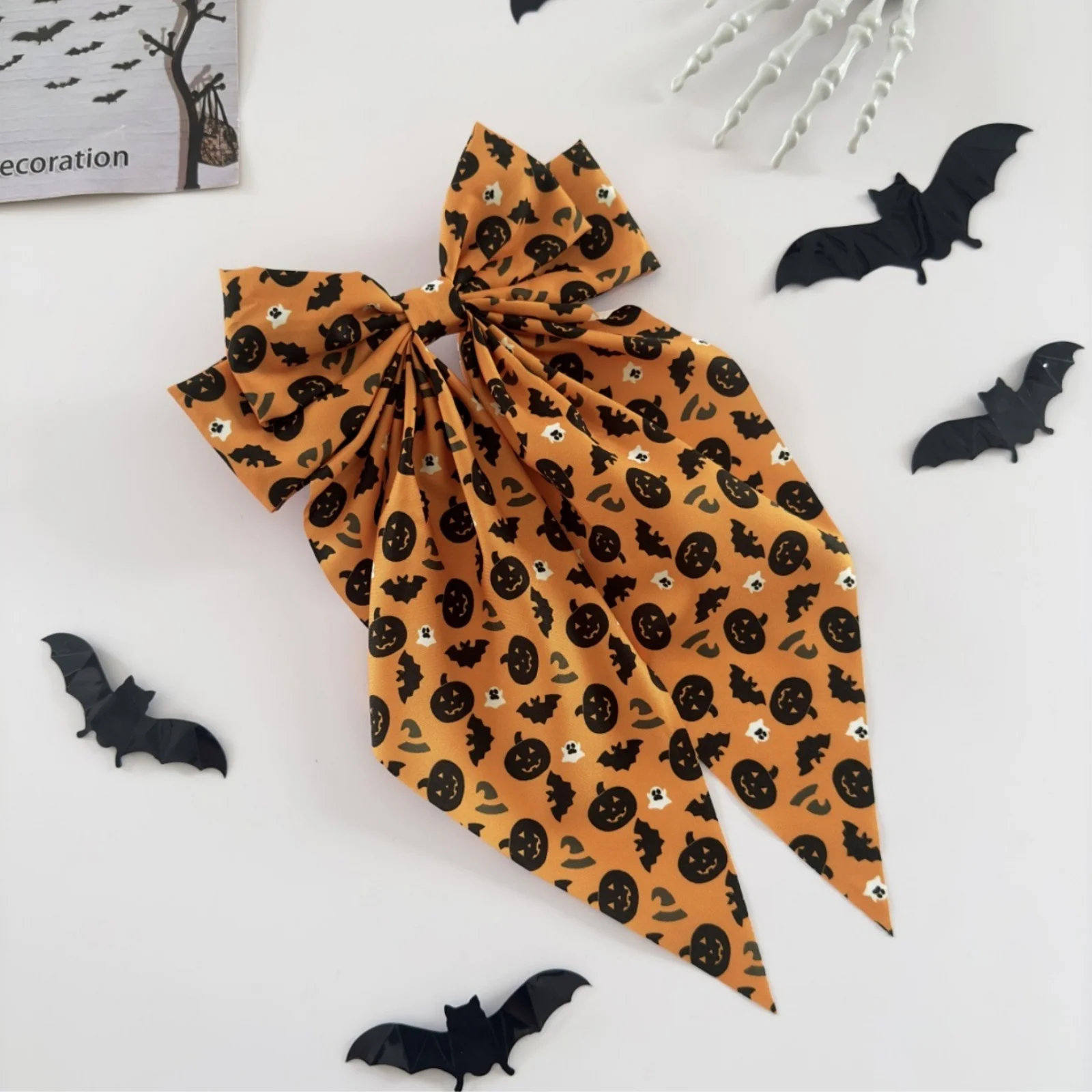 1PC Halloween Damen Lustige Haarspange mit Schleife im dunklen Stil, Haarschmuck mit Totenkopf- und Knöchelmuster, geeignet für den Alltag – Detail 5