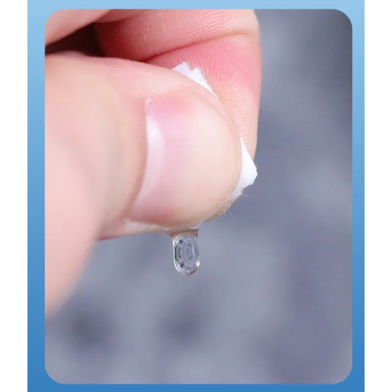 مناديل تنظيف كحولية محمولة معبأة بشكل فردي بنسبة 75%، مناسبة للهواتف المحمولة وأدوات المائدة والدرابزين العامة والأظافر والمراحيض